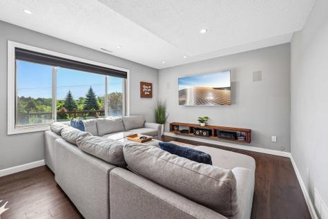 643 Parkside Court Eagan MN 55123