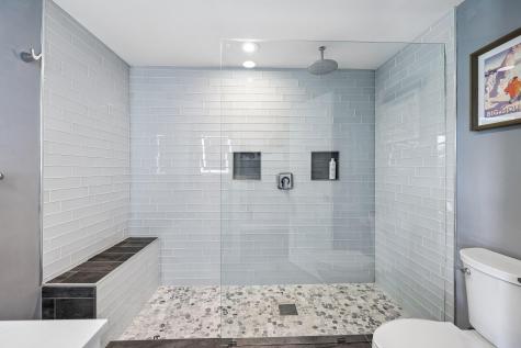 643 Parkside Court Eagan MN 55123