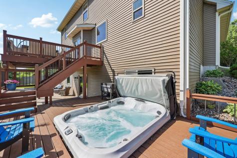 643 Parkside Court Eagan MN 55123
