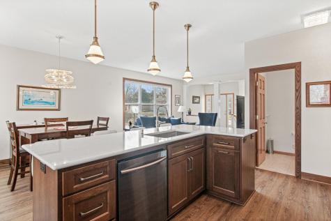 4134 Oakbrooke Trail Eagan MN 55122
