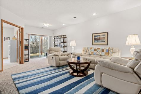 4134 Oakbrooke Trail Eagan MN 55122