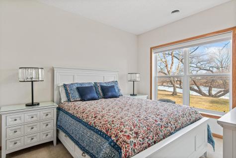4134 Oakbrooke Trail Eagan MN 55122