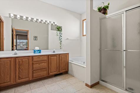 4134 Oakbrooke Trail Eagan MN 55122