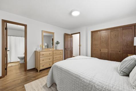 1619 38th Avenue S Fargo ND 58104