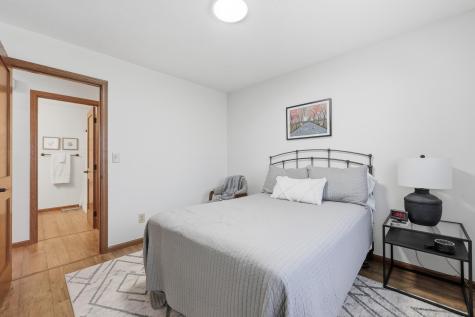1619 38th Avenue S Fargo ND 58104