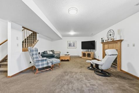 1619 38th Avenue S Fargo ND 58104