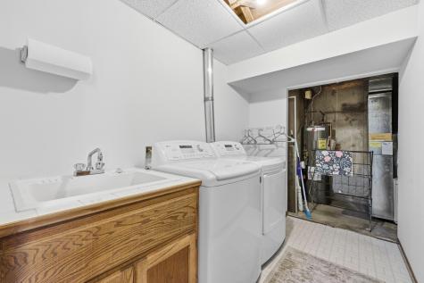 1619 38th Avenue S Fargo ND 58104