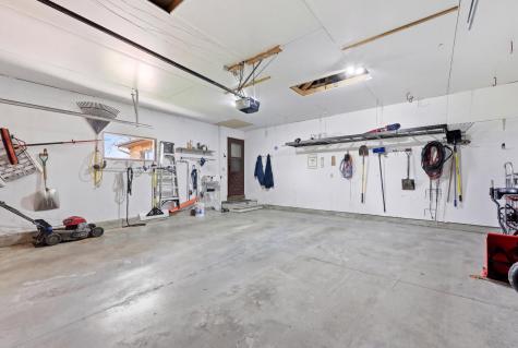 1619 38th Avenue S Fargo ND 58104
