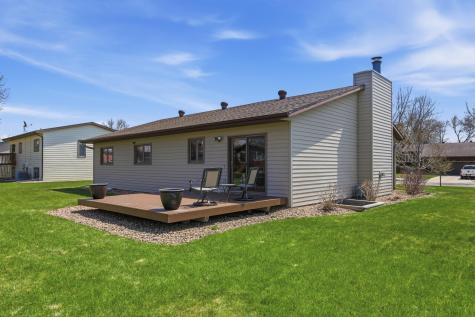 1619 38th Avenue S Fargo ND 58104