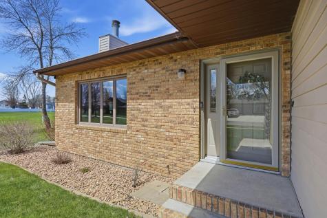 1619 38th Avenue S Fargo ND 58104