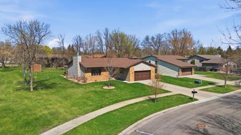 1619 38th Avenue S Fargo ND 58104