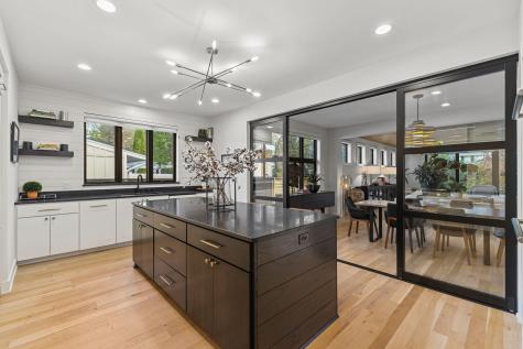 6113 Jeffrey Lane Edina MN 55436
