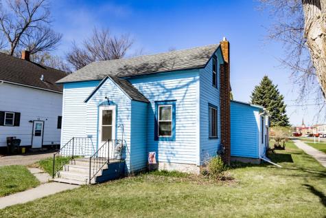 255 4th Avenue NE Valley City ND 58072