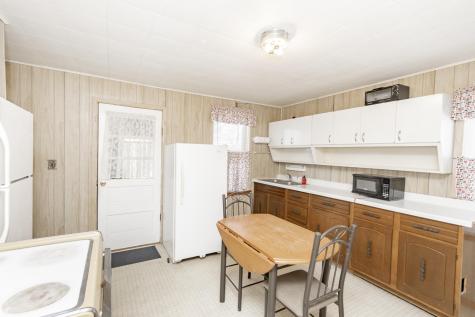 255 4th Avenue NE Valley City ND 58072