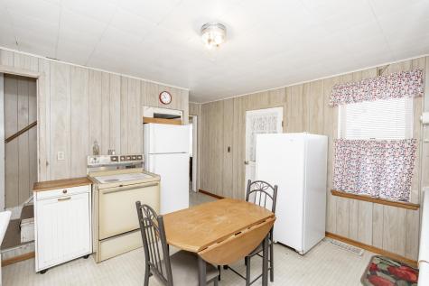 255 4th Avenue NE Valley City ND 58072