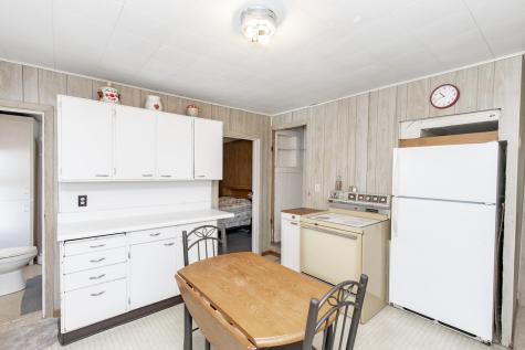 255 4th Avenue NE Valley City ND 58072