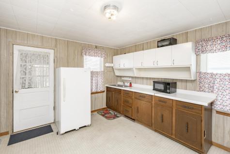 255 4th Avenue NE Valley City ND 58072
