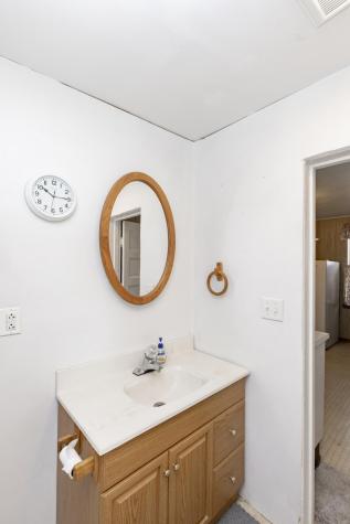 255 4th Avenue NE Valley City ND 58072