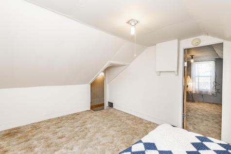 255 4th Avenue NE Valley City ND 58072