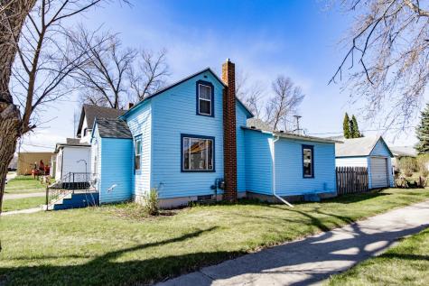 255 4th Avenue NE Valley City ND 58072