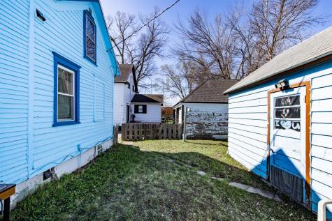 255 4th Avenue NE Valley City ND 58072