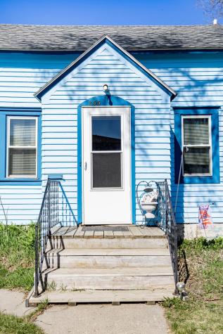 255 4th Avenue NE Valley City ND 58072