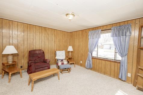 255 4th Avenue NE Valley City ND 58072