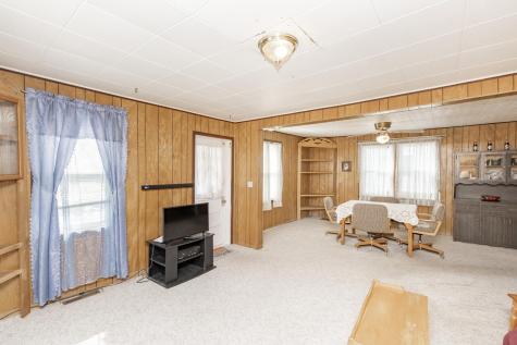 255 4th Avenue NE Valley City ND 58072