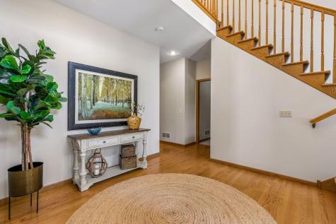 13846 Guild Avenue Apple Valley MN 55124