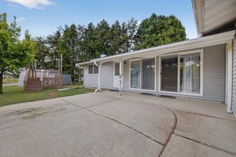 199 Hillwood Drive Lake City MN 55041