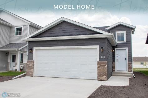 1464 69th Avenue S Fargo ND 58104