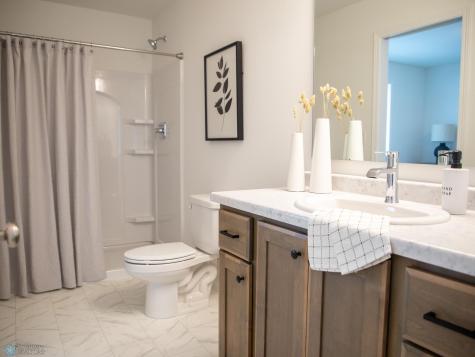 1464 69th Avenue S Fargo ND 58104