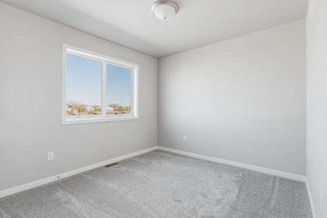 6723 Deer Creek Loop Horace ND 58047