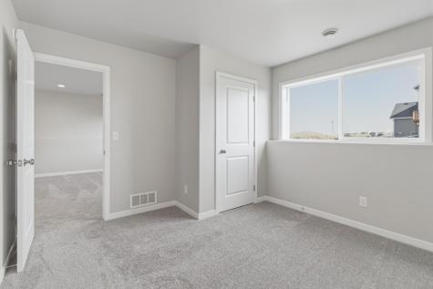 6723 Deer Creek Loop Horace ND 58047
