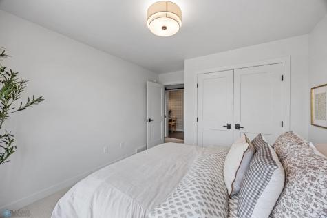 8147 Memory Lane Horace ND 58047