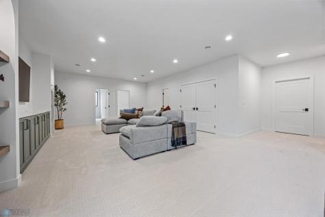 8147 Memory Lane Horace ND 58047