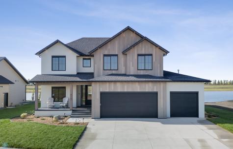 8147 Memory Lane Horace ND 58047