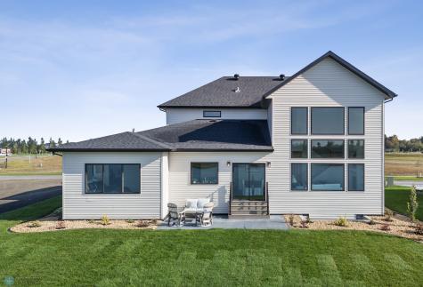 8147 Memory Lane Horace ND 58047
