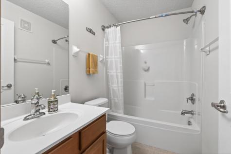 10859 Kingsfield Lane Woodbury MN 55129