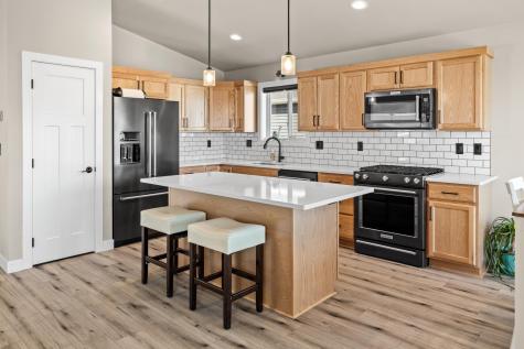 6353 83RD Avenue S Horace ND 58047