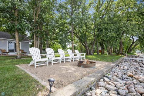 886 S Shore Drive Detroit Lakes MN 56501