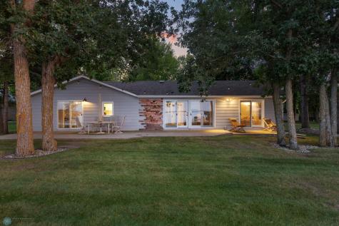 886 S Shore Drive Detroit Lakes MN 56501
