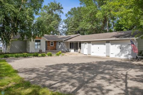 886 S Shore Drive Detroit Lakes MN 56501