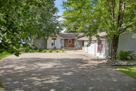 886 S Shore Drive Detroit Lakes MN 56501