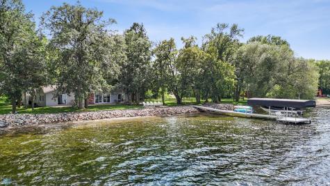 886 S Shore Drive Detroit Lakes MN 56501