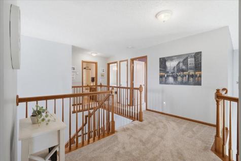 640 Addison Alcove Woodbury MN 55129