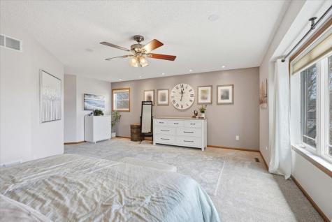640 Addison Alcove Woodbury MN 55129