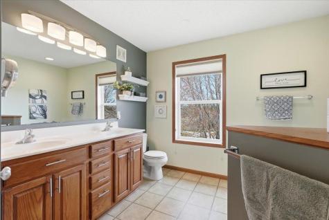 640 Addison Alcove Woodbury MN 55129