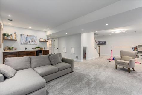 640 Addison Alcove Woodbury MN 55129