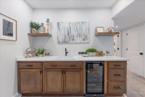640 Addison Alcove Woodbury MN 55129